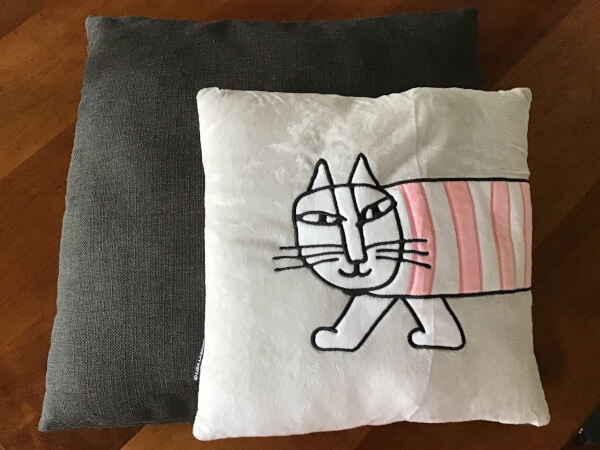 【付録レビュー】「リンネル」1月号、ふわふわで高品質！　触り心地抜群なマイキーのクッションがデスクワークに大活躍！【女性誌】の画像5