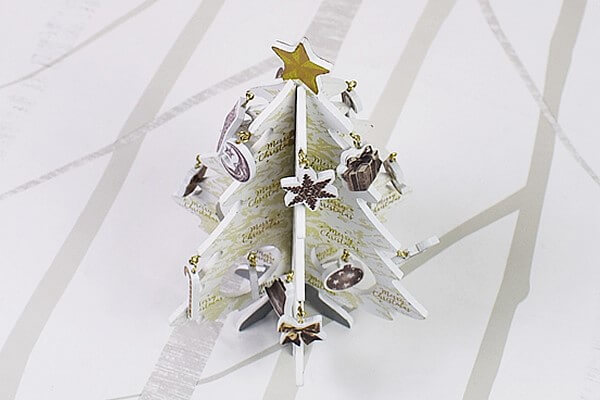 スリーコインズ「MDFツリー」コンパクトなクリスマスツリー!?　卓上にぴったりサイズで気分は毎日ハッピー！の画像1