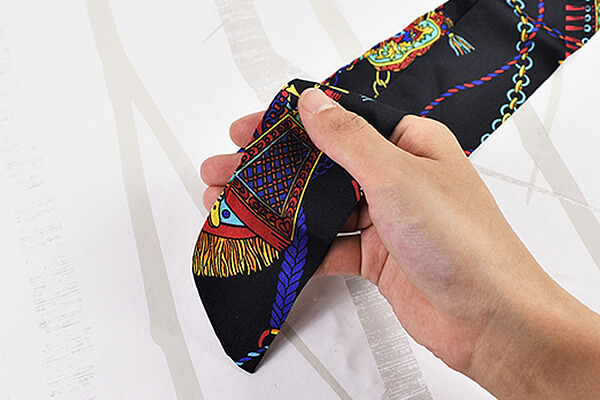 【ダイソーVSセリア】100均「マルチバンダナ」対決！　普段のコーデに飽きたときに頼れそう？の画像6