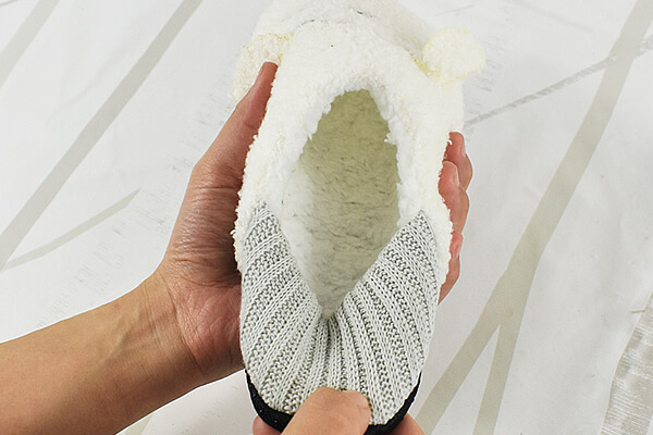 スリーコインズ「おとなアニマルルームシューズ」ヒツジみたいにもこもこで、じんわり温もりに包まれる！の画像4