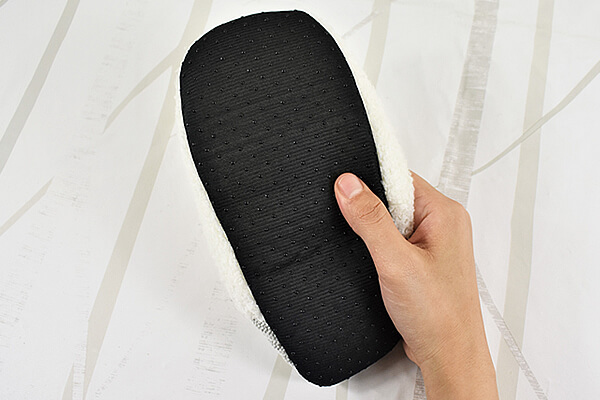 スリーコインズ「おとなアニマルルームシューズ」ヒツジみたいにもこもこで、じんわり温もりに包まれる！の画像5