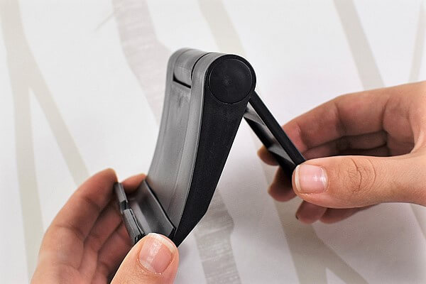 【ダイソーVSセリア】100均「スマホグッズ」対決！　液晶操作を快適にしてくれるのはどっち？の画像3