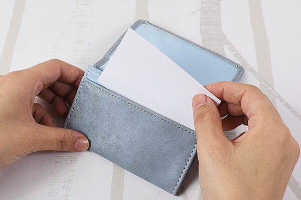 【ダイソーVSセリア】100均「100円に見えないケース」対決！　大人でも使える!?の画像7