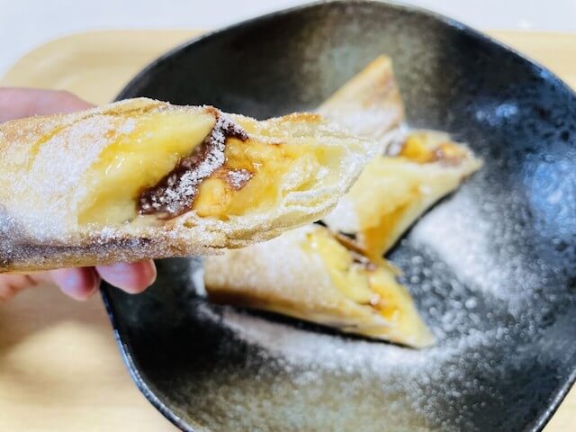 【塩チョコバナナ春巻き】、完全にクレープ屋のうまさを超えた！　溢れ出すチョコバナナが至高の画像7