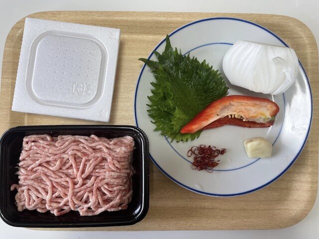 バズレシピ【納豆ガパオライス】納豆好きなら作らないと損! 週イチで食べたい感動レシピの画像1