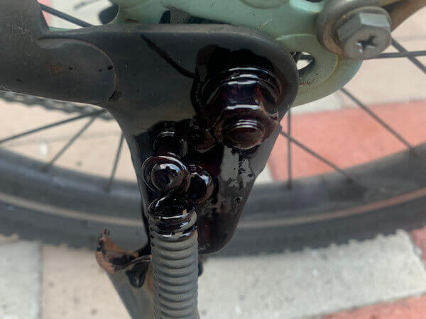 スタンド部分スプレー直後の様子