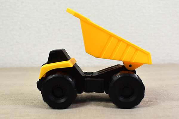 【ダイソーVSセリア】100均「車系おもちゃ」対決！　ギミックもあって子どもが喜ぶ！の画像7