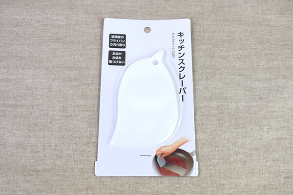 【ダイソーVSセリア】100均「スクレーパー」対決！　お皿やフライパンを傷めずきれいに、洗い物が楽々の画像2