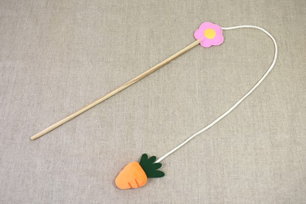 スリコ（3COINS）の「Cat Toy 猫じゃらし」があれば、ペットと遊ぶ時間が充実！の画像1