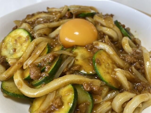 無印良品【焼きキーマカレーうどん】、めっちゃ手抜きなのに「ちゃんと作った感じ」出る！　夫を騙せそうな簡単レシピだったの画像5