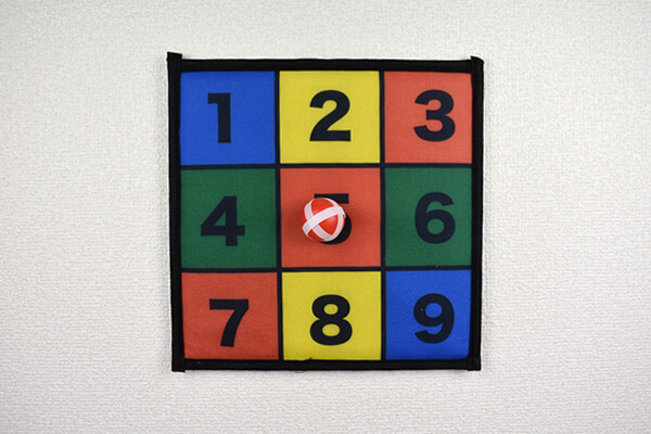 【100均レビュー】ダイソーとセリアの「室内向けゲーム」比較！　おうち時間を盛り上げるのはどっち？の画像7