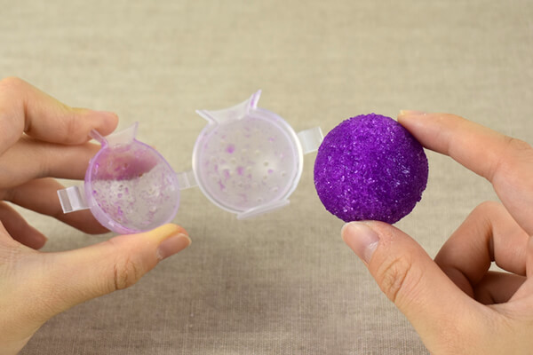 【100均レビュー】セリア「自分で作るおもちゃ」比較！　きれいな見た目で癒やし度MAXの画像7