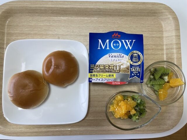 【ＭＯＷ(モウ）バニラ】なら3分でマリトッツォ（風）！　本物のマリトッツォは知らないが、この出来栄えは讃えたい！の画像2