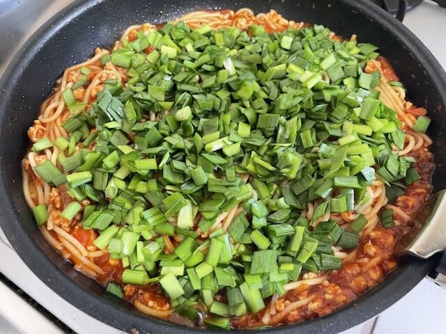 『家事ヤロウ!!!』和田明日香【ニラパスタ】、これイタリアン餃子やん！　お家レシピだけじゃもったいない、誰かに食べさせたい味！の画像4