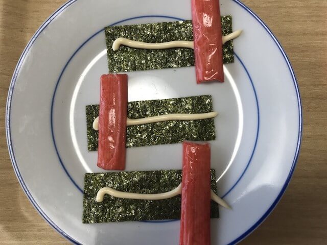 『家事ヤロウ!!!』【カニカマ餃子】作ったら、まさかの「磯辺焼き」!?　子ども爆食い、大人はわさび醤油で酒にぴったり！の画像2