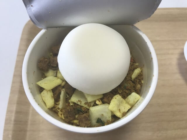 【雪見カレーヌードル】、まずいと思うでしょ？　作ってみたら、うまさ100点！　おしゃれな専門店に出てきそうな上機嫌レシピの画像2