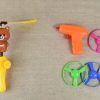 【100均レビュー】ダイソー「飛ばす系おもちゃ」比較！　子どもと一緒に空高くテイク・オフ!?