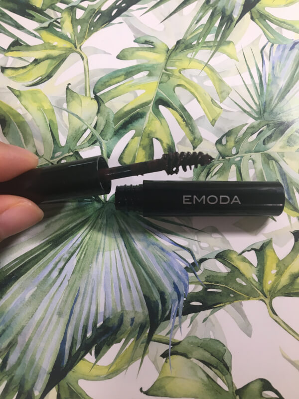 【付録レビュー】「JELLY」10月号、EMODA秋のトレンドカラーコスメ7点セットが豪華すぎ！　イエベもブルべも今っぽいアイメイクに【女性誌】の画像9