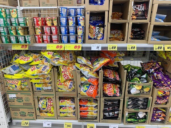 お菓子も毎日安い