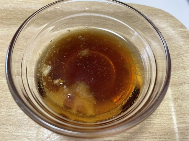 『家事ヤロウ!!!』【悪魔のねぎだく油そうめん】作ったら、年中食べたいおいしさ！　卵黄＆ごま油のトロトロで濃厚そうめんの完成の画像2