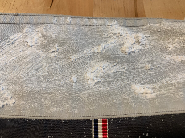 汚れを歯ブラシで擦った後（C）サイゾーウーマン