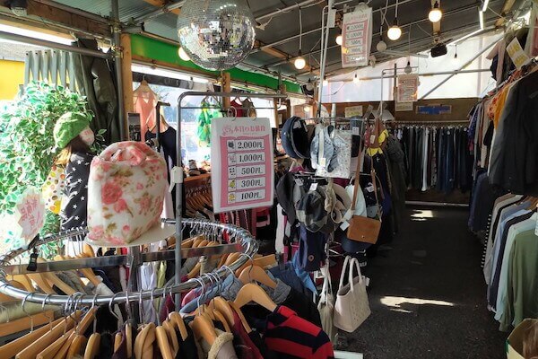「秘密のさくらちゃん」武蔵村山店店内④