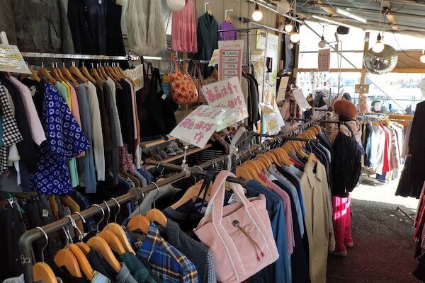 「秘密のさくらちゃん」店内の様子