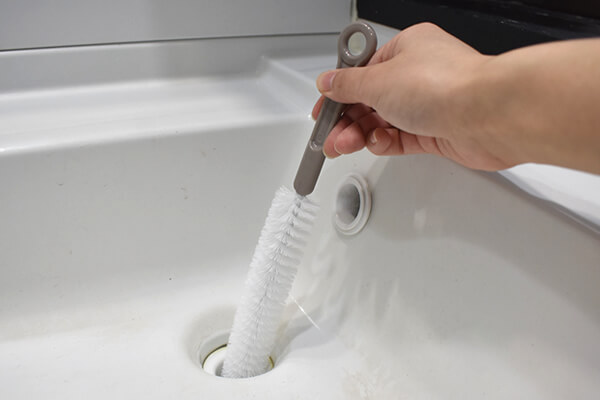 スリコ（3COINS）「隅洗いブラシセット」の小さなちりとりが優秀すぎ！大掃除で活用したいの画像3