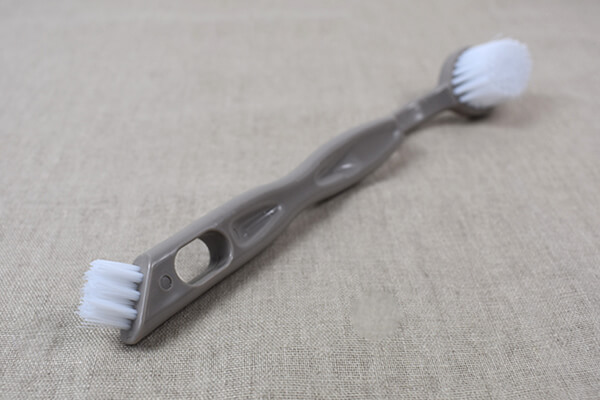 スリコ（3COINS）「隅洗いブラシセット」の小さなちりとりが優秀すぎ！大掃除で活用したいの画像4