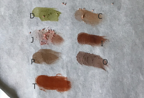 「21色パレット」の中央2列スウォッチ（C）サイゾーウーマン