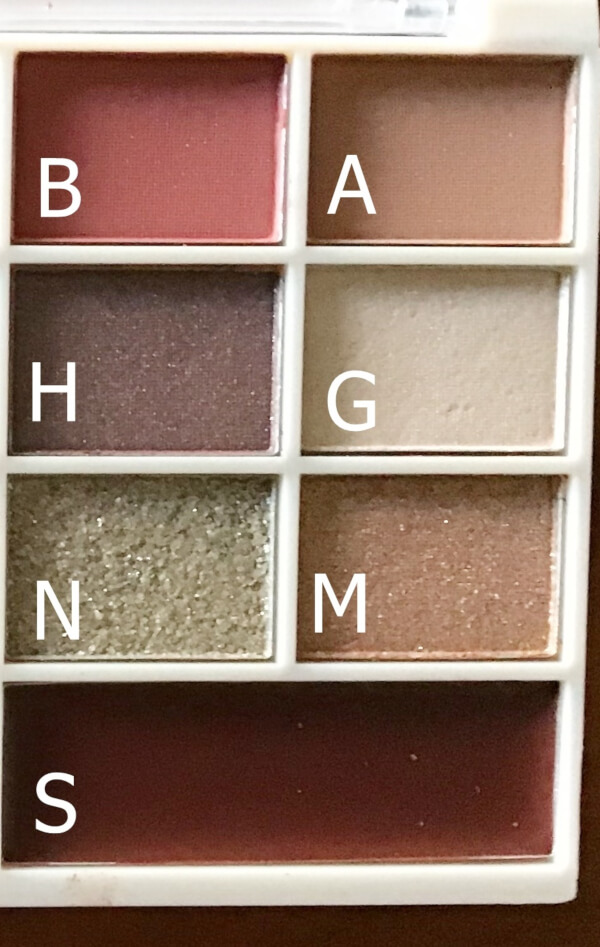 「21色パレット」の右側（C）サイゾーウーマン