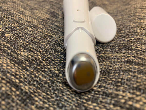 ヘッドはコンパクト