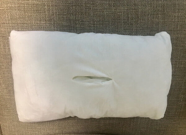 ティッシュ取り出し口