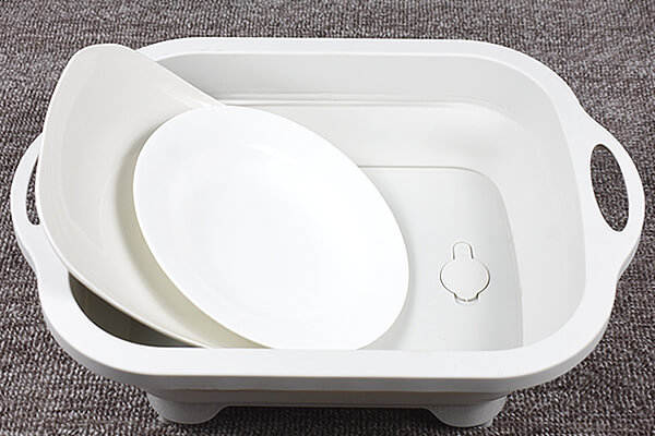 スリコ（3COINS）「折りたたみカッティングボード」はまな板が水切りカゴに変身!?　2WAYで大活躍！の画像5