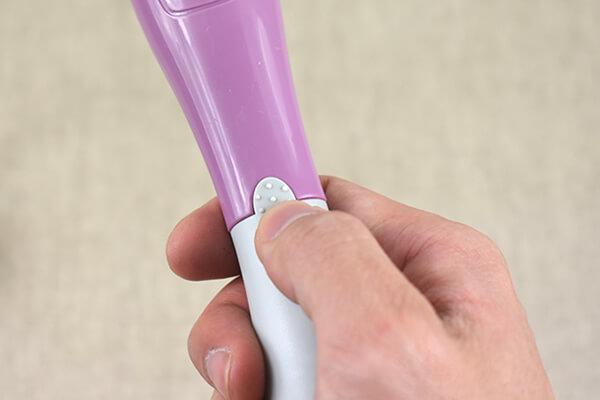 スリコ（3COINS）「エアー縄跳び」テレビを見ながらエクササイズも!?　場所を選ばず手軽に運動不足解消！の画像3