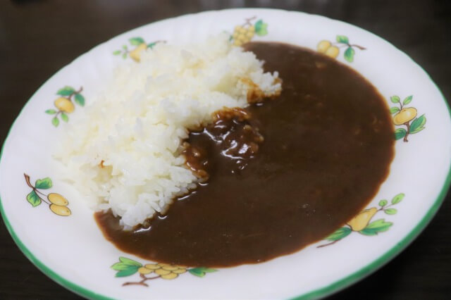 【西友・みなさまのお墨付き VS 業務スーパー】レトルトカレー4種実食レポ! ジャケ写の理想と現実に戸惑いも?の画像12