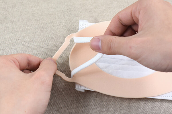 スリコ（3COINS）「マスクメイク付き防止パッド」で化粧移り＆息苦しさを軽減！の画像3