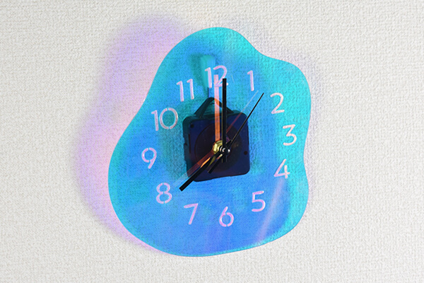 スリコ（3COINS）「2WAY変形アクリル時計」おしゃれで設置場所に困らない！の画像4
