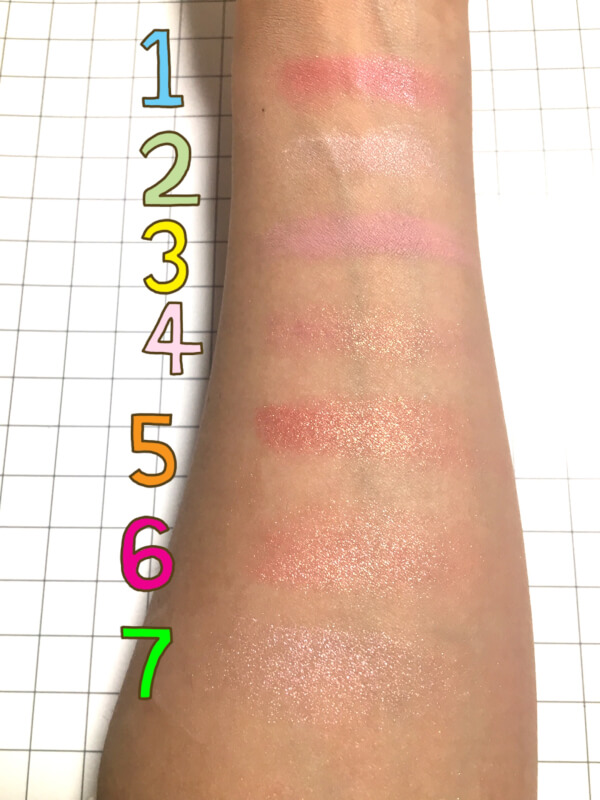 どの色も見た目よりかなり薄付き。（C）サイゾーウーマン