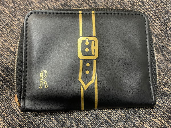 ロベルタ ディ カメリーノの「キーチェーンつきミニ財布」表面