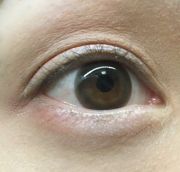 夢見がちピンクでメイクした様子