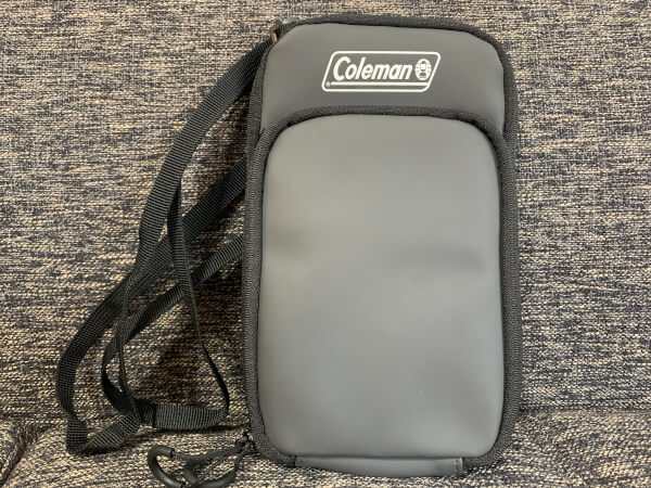 【付録レビュー】「MonoMax」8月号、Coleman万能ショルダーバッグは機能性◎！　シンプルデザインで高見えの画像2