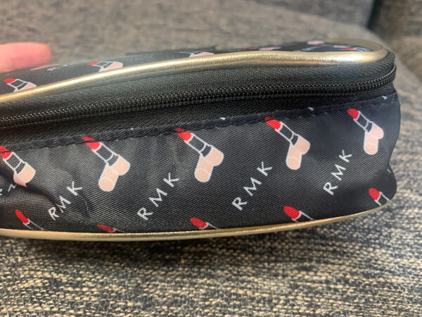 【付録レビュー】「＆Rosy」10月号、ブラシカバーつきで胸熱！　「RMK＆アルティザン・アンド・アーティスト ハンディポーチ」の画像4