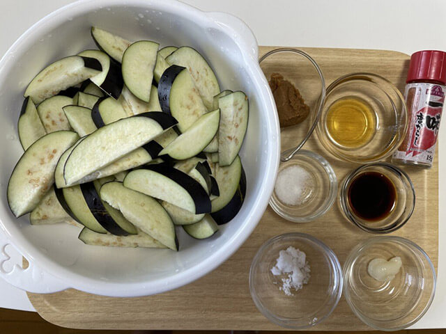 バズレシピ・リュウジさん【悪魔の壺ナス】、レンチンだけでうまさ満点！　酒がすすむズボラレシピ殿堂入りだ！　の画像1