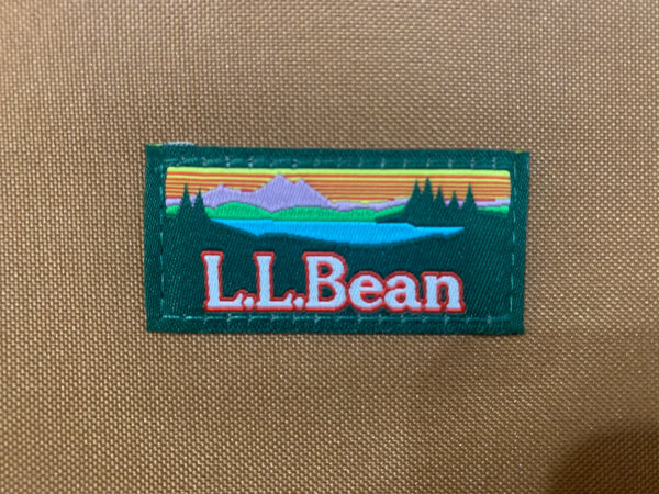 【付録レビュー】「MonoMax」12月号、L.L.Bean ビーン・ブーツ風トートバッグは大容量！　生地と裁縫のクオリティは？