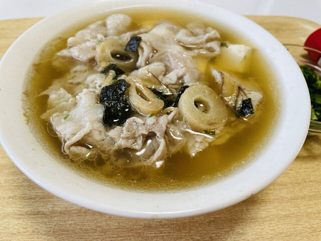 リュウジ【松茸風豚肉吸い】は濃厚な大人の味！　「こんな感じ？」で簡単に作れるのにびっくりするおいしさ
