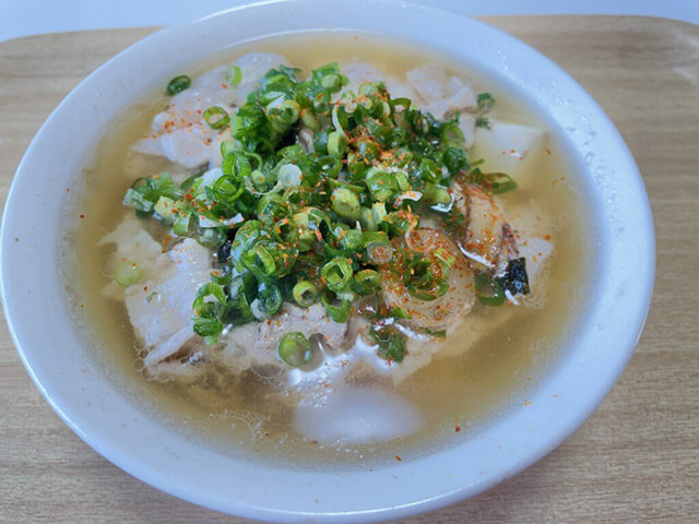 リュウジ【松茸風豚肉吸い】は濃厚な大人の味！　「こんな感じ？」で簡単に作れるのにびっくりするおいしさ