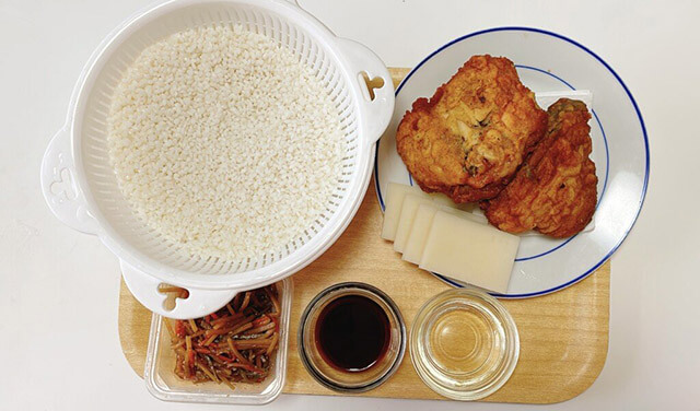 ケンタッキーフライドチキンのアレンジレシピ！　【鶏ごぼうおこわ】を作ったらおかわりの嵐であっという間に完食！