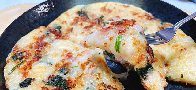 餅大量消費レシピ！　タサン志麻の【餅と切り干し大根のおやき】を作ってみたら、予想以上に簡単で優しい味がおいしかった