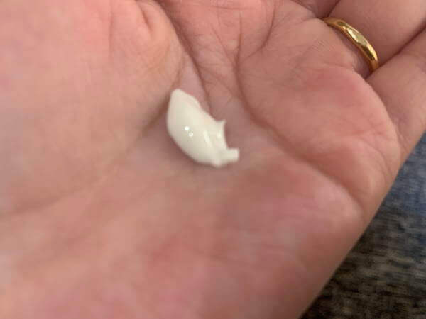 【付録レビュー】「美的」2月号、丸っこ頭皮ケアブラシは痛みゼロ！　顔やボディの凝りまでほぐせる名品だった